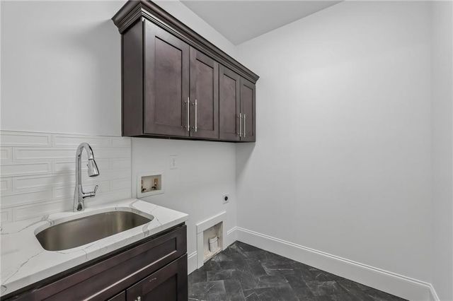 189 Oak Forest Drive, Dawsonville, GA 30534