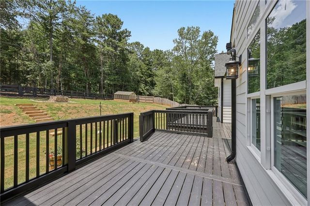 189 Oak Forest Drive, Dawsonville, GA 30534