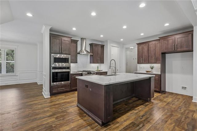 189 Oak Forest Drive, Dawsonville, GA 30534