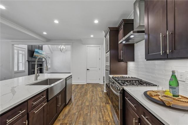 189 Oak Forest Drive, Dawsonville, GA 30534
