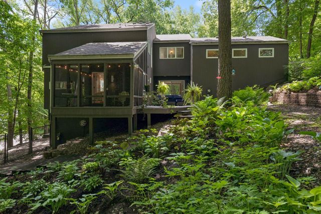 4827 Lamplighters Lane, Minnetonka, MN 55345