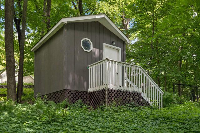 4827 Lamplighters Lane, Minnetonka, MN 55345