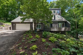4827 Lamplighters Lane, Minnetonka, MN 55345