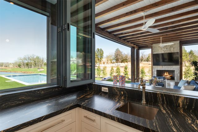 13150 Sunrise Circle, Malakoff, TX 75148