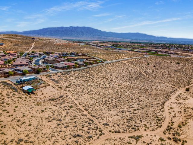 550B Fruta Road NE, Rio Rancho, NM 87124