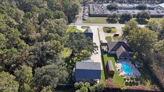 3529 Government Street, Ocean Springs, MS 39564