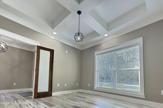 3529 Government Street, Ocean Springs, MS 39564