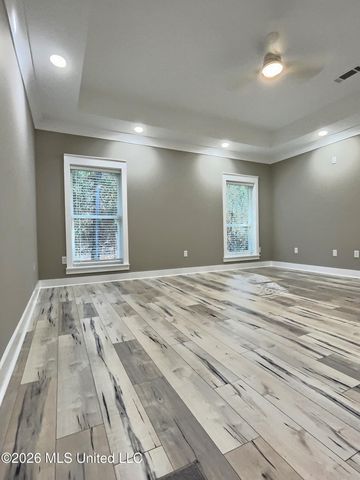 3529 Government Street, Ocean Springs, MS 39564