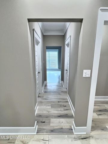 3529 Government Street, Ocean Springs, MS 39564