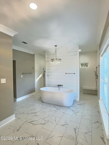 3529 Government Street, Ocean Springs, MS 39564