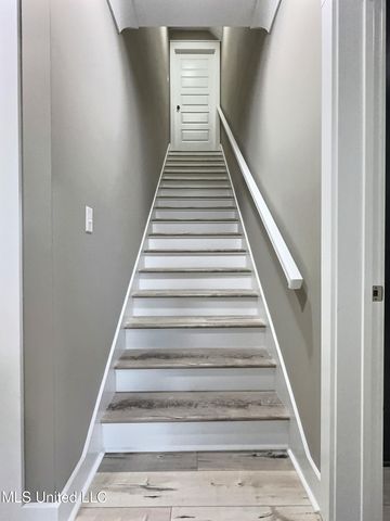 3529 Government Street, Ocean Springs, MS 39564