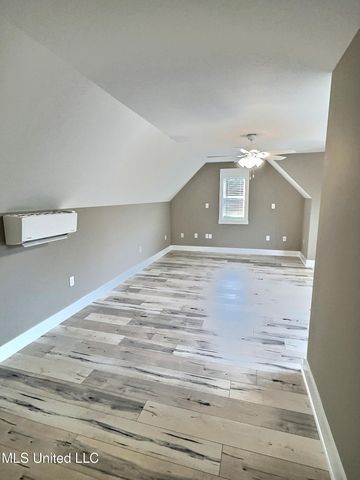 3529 Government Street, Ocean Springs, MS 39564