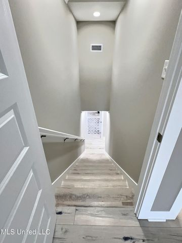 3529 Government Street, Ocean Springs, MS 39564