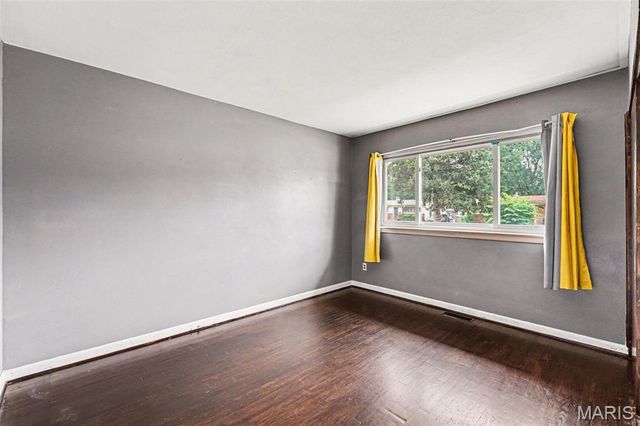 765 Kostka Lane, Florissant, MO 63031