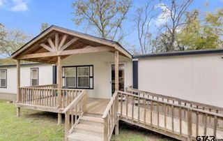 5029 Woodcastle, Chandler, TX 75758