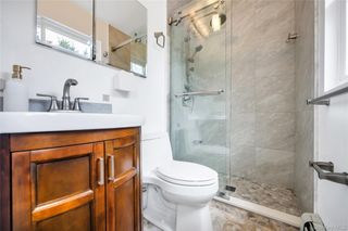 8 Lovell Road, Hampton Bays, NY 11946