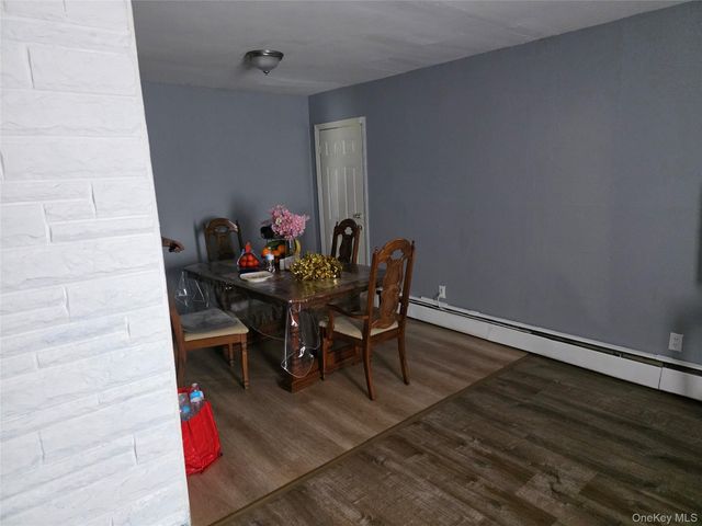 226 Swalm Street, Westbury, NY 11590