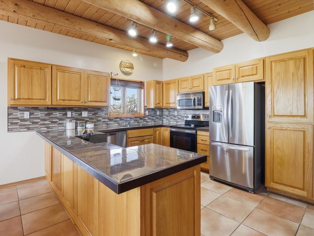 19 Aventura Road, Santa Fe, NM 87508