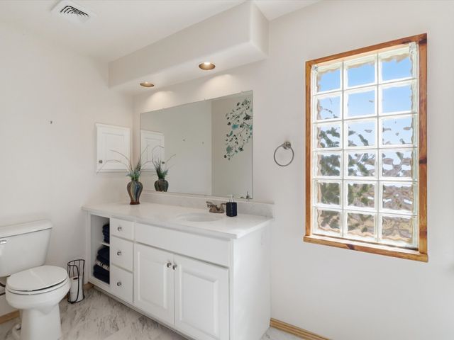 19 Aventura Road, Santa Fe, NM 87508