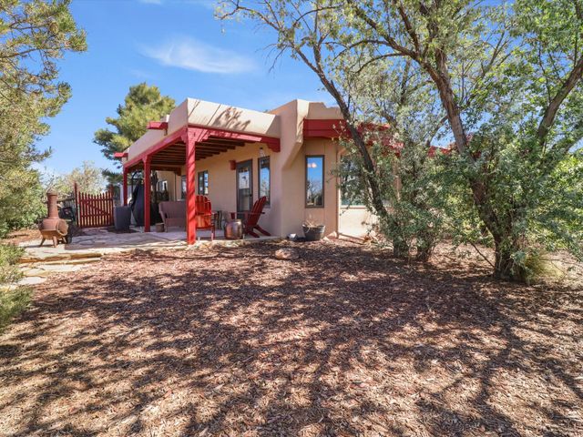 19 Aventura Road, Santa Fe, NM 87508