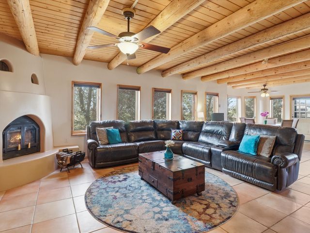 19 Aventura Road, Santa Fe, NM 87508