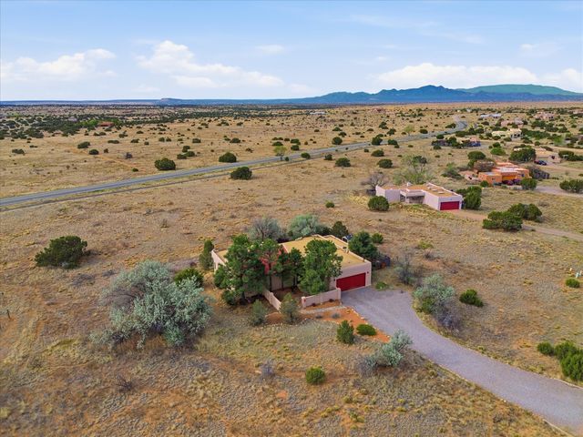 19 Aventura Road, Santa Fe, NM 87508