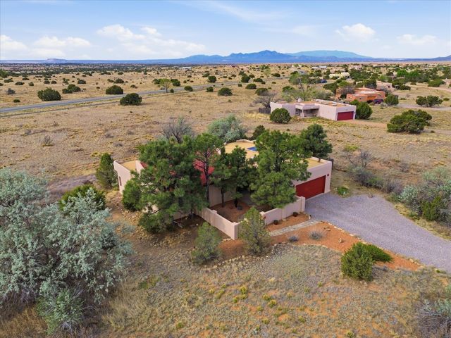 19 Aventura Road, Santa Fe, NM 87508