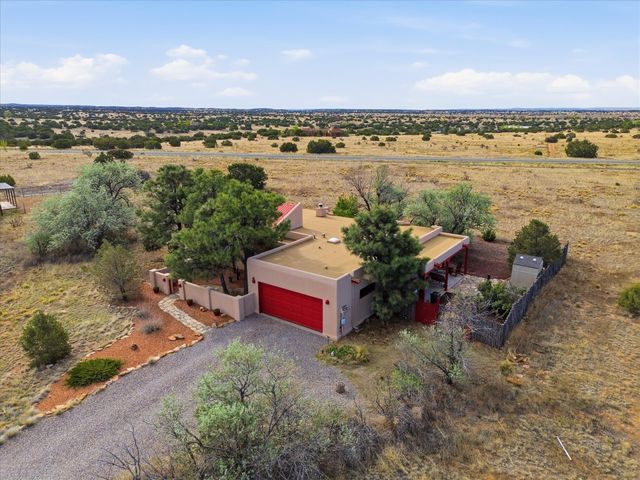 19 Aventura Road, Santa Fe, NM 87508