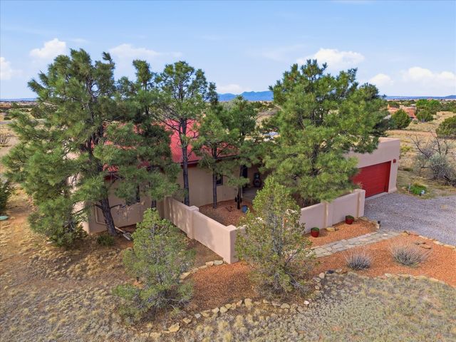19 Aventura Road, Santa Fe, NM 87508