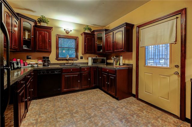 108 York Avenue, Pawtucket, RI 02860