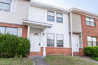 193 Lakeview, Daleville, AL 36322