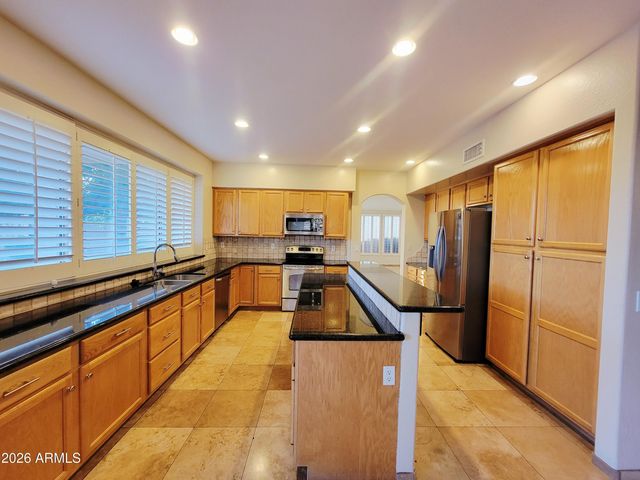 4027 E Kirkland Road, Phoenix, AZ 85050