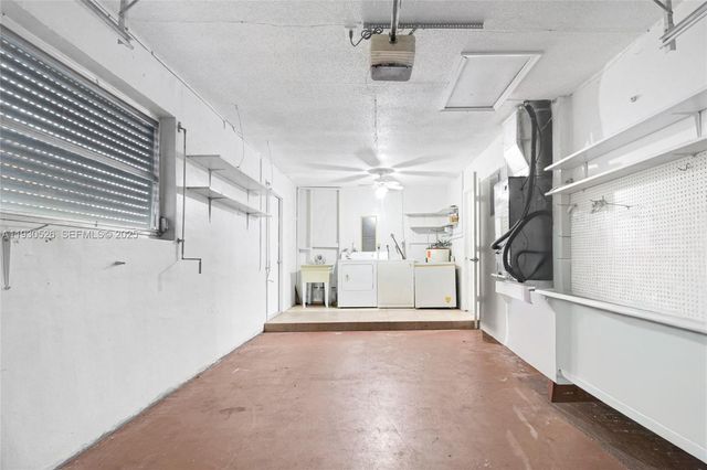 5718 NW 66th Ave, Tamarac, FL 33321