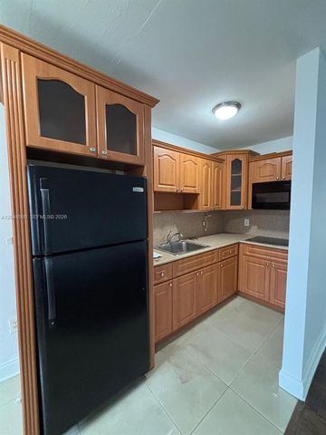 1860 Venice Park Drive 110, North Miami, FL 33181