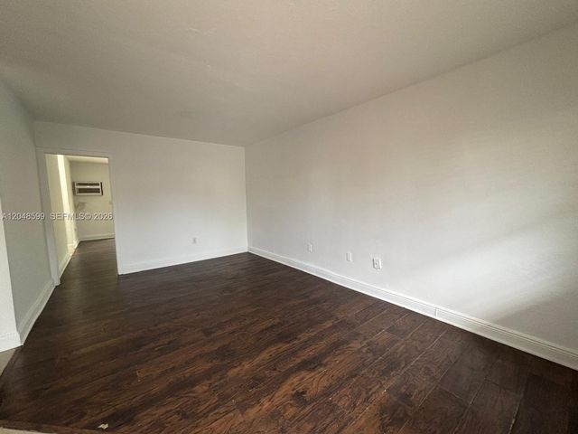 1860 Venice Park Drive 110, North Miami, FL 33181
