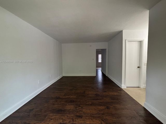 1860 Venice Park Drive 110, North Miami, FL 33181
