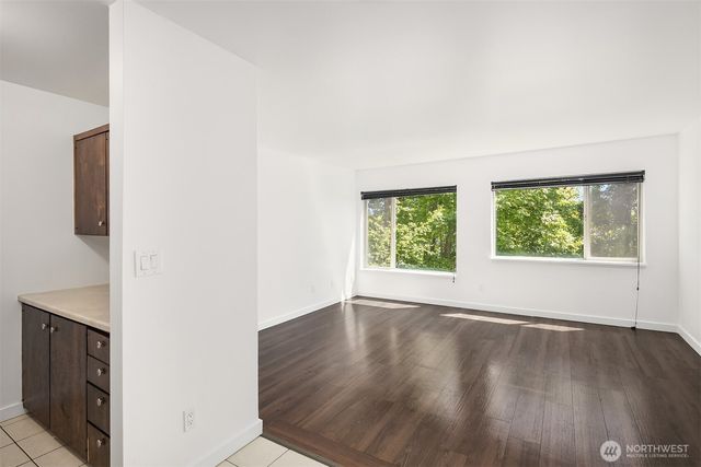 2233 NE 46th Street, Seattle, WA 98105