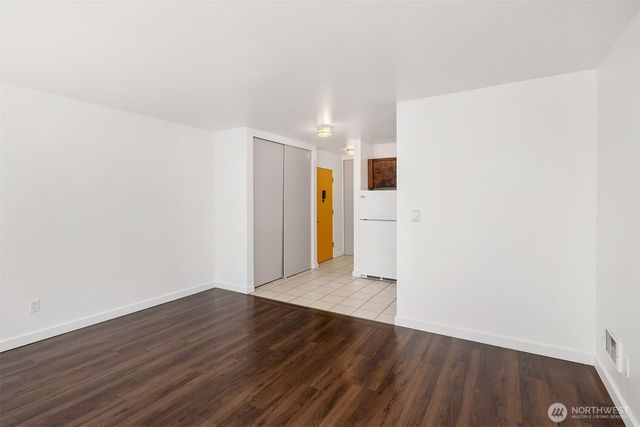 2233 NE 46th Street, Seattle, WA 98105