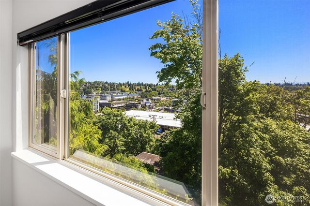 2233 NE 46th Street, Seattle, WA 98105