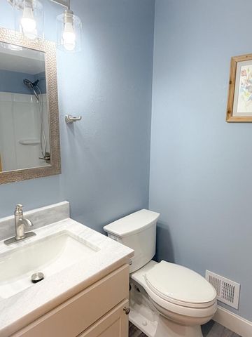 8218 W Potomac AVENUE, Milwaukee, WI 53218