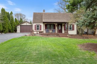 221 69th Street, Darien, IL 60561