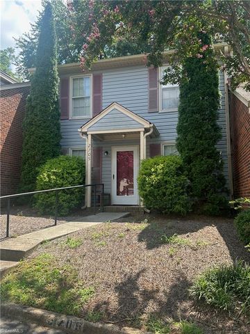 2705 Windy Crossing, Winston-salem, NC 27127