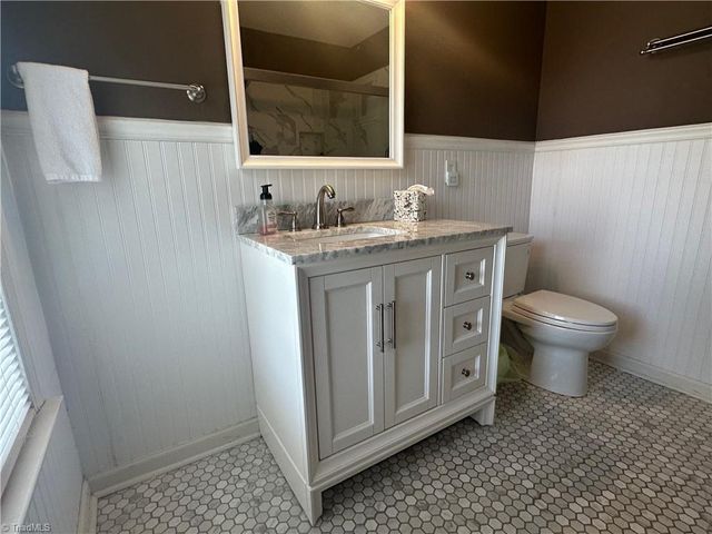 2705 Windy Crossing, Winston-salem, NC 27127