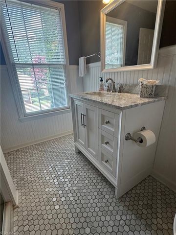 2705 Windy Crossing, Winston-salem, NC 27127