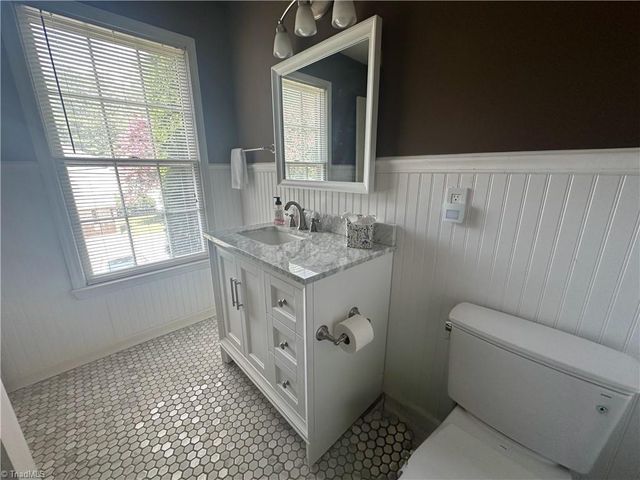 2705 Windy Crossing, Winston-salem, NC 27127