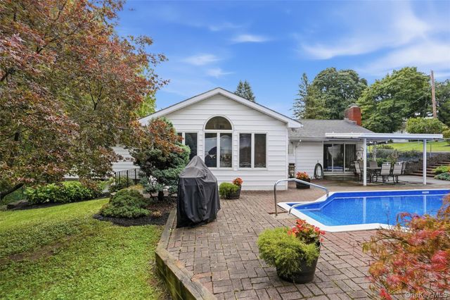 8 Boulder Road, Newburgh, NY 12550