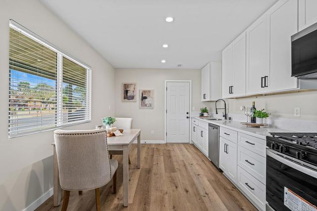 9362 Single Oak Drive, Lakeside, CA 92040