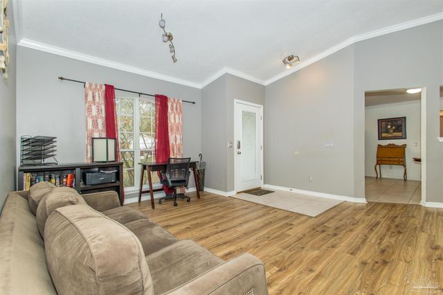 5012 Cassia Dr, Pensacola, FL 32506