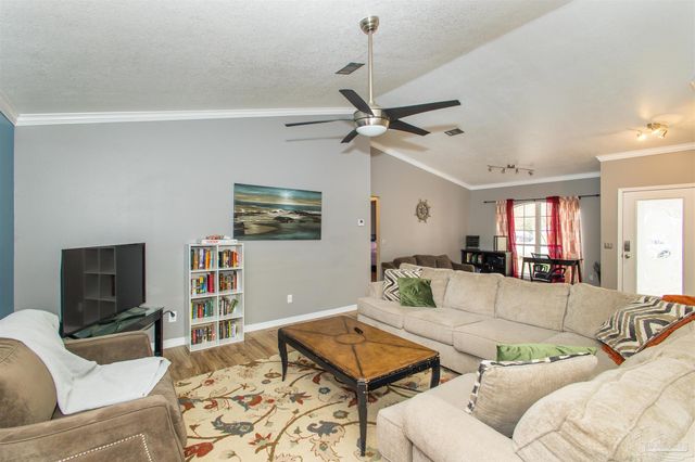 5012 Cassia Dr, Pensacola, FL 32506
