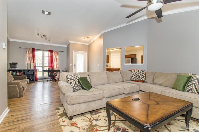 5012 Cassia Dr, Pensacola, FL 32506